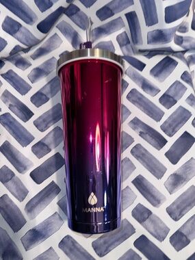 MANNA Pink-Purple Iridescent Ombré Chilly Tumbler, 24 oz. NEW with Imperfections